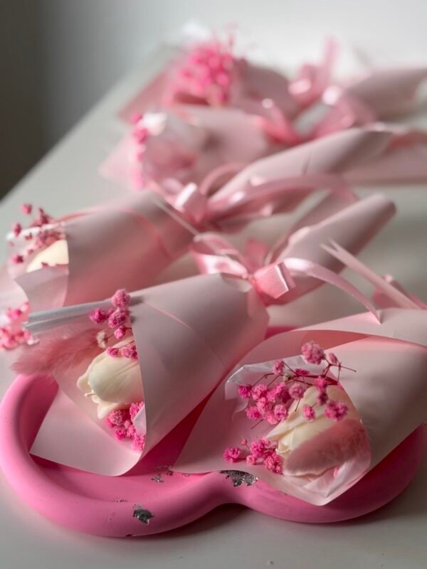 Mini bukiecik różowy