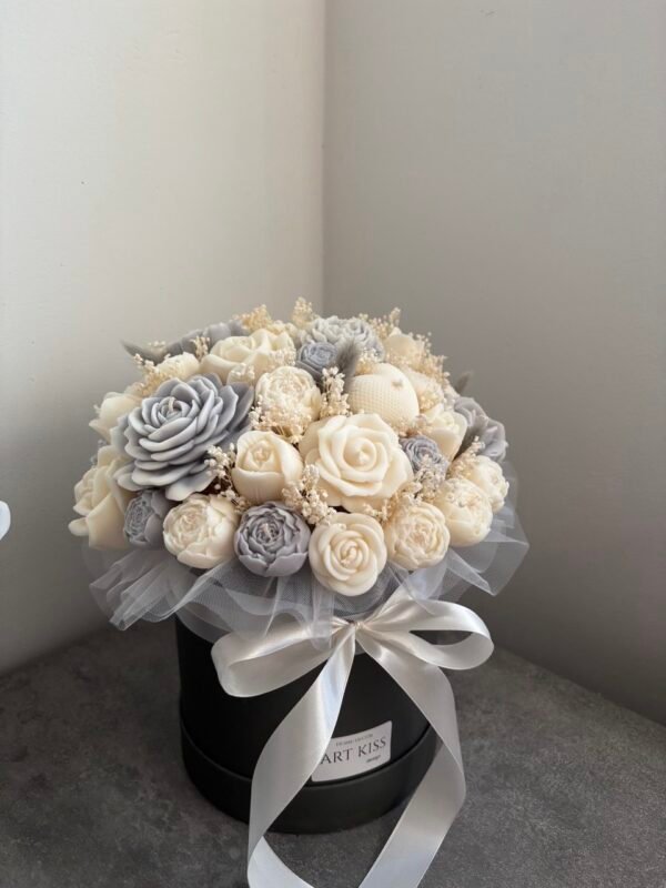 Flower Box L - Świece Sojowe w Odcieniach Szarości